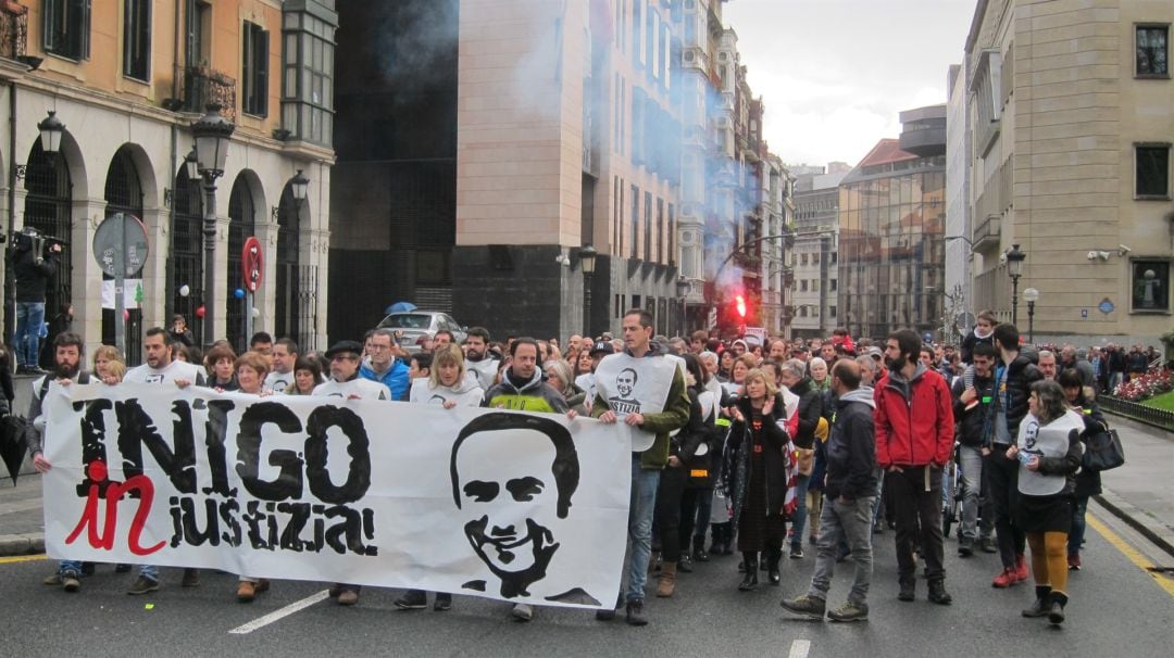 Manifestación en recuerdo de Iñigo Cabacas en una imagen de archivo