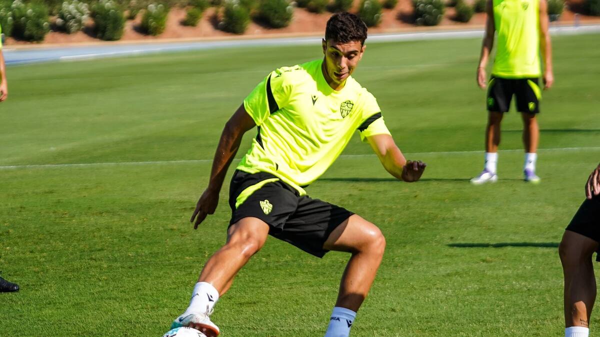 El Eldense recupera a Quintanilla para eliminar a su Almería