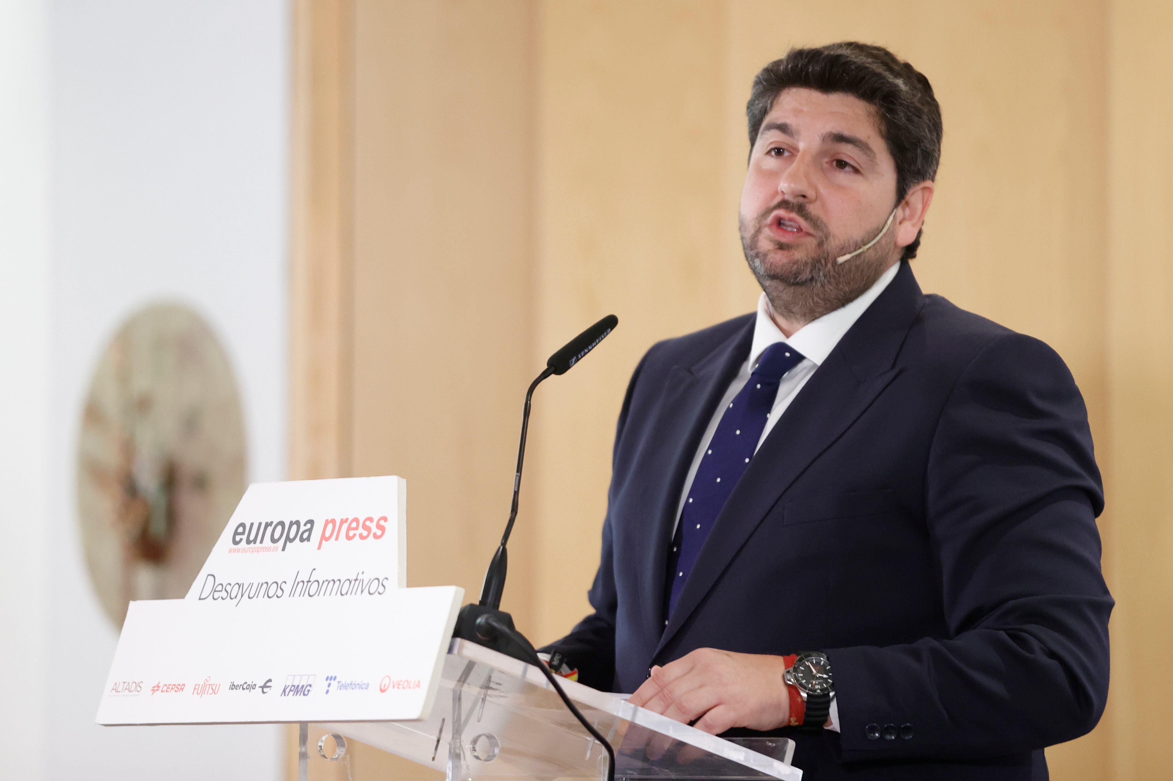 MADRID, 14/03/2023.- El presidente de Murcia, Fernando López Miras, protagoniza un desayuno informativo este martes en un hotel madrileño. EFE/ Mariscal
