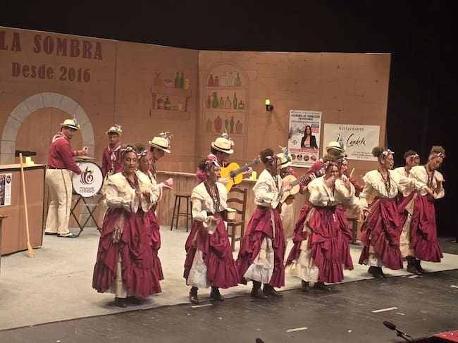 Murga Los Minifolk en el COMBA 2026