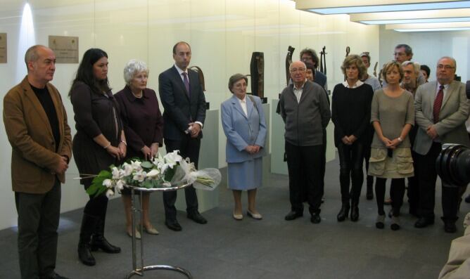 Familiares del juntero de UCD asesinado en 1980 han asistido al acto de homenaje tributado en la cámara foral