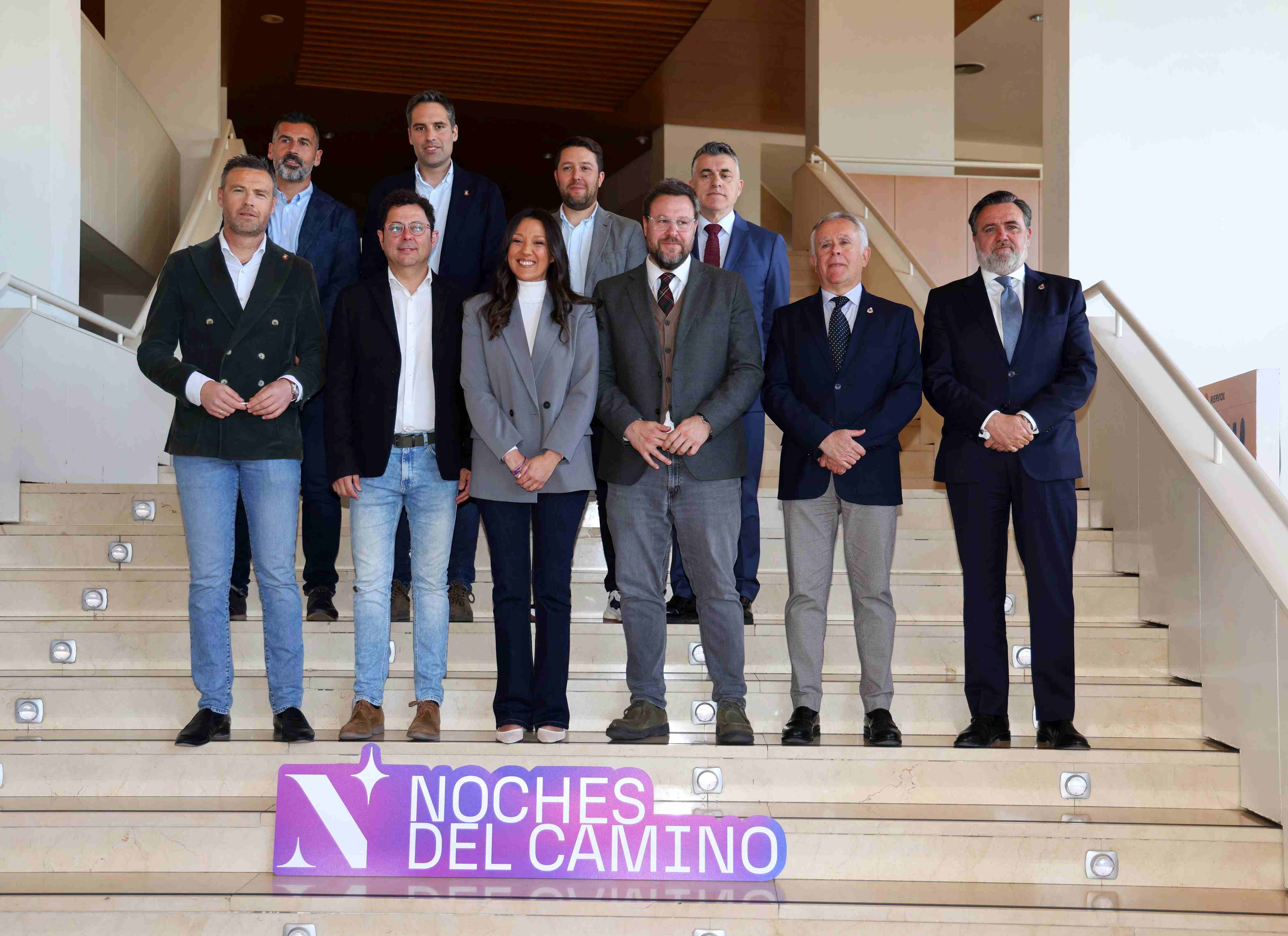 La consejera de Turismo, Cultura, Juventud y Deportes, Carmen Conesa, y el alcalde de Caravaca de la Cruz, José Francisco García, durante la presentación de la II edición de las &#039;Noches del Camino&#039;