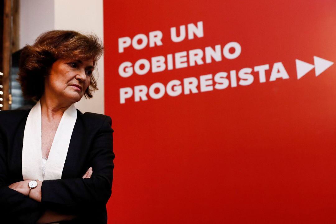 La vicepresidenta del Gobierno en funciones, Carmen Calvo, poco antes de la reunión que el presidente del Gobierno en funciones, Pedro Sánchez, celebró este jueves con asociaciones de Igualdad.