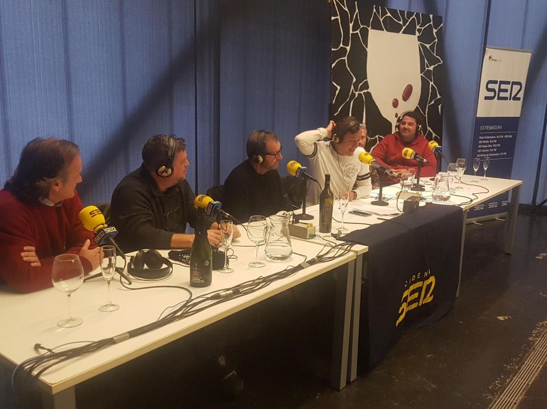 Ponseti y su equipo en el Museo de las ciencias del Vino