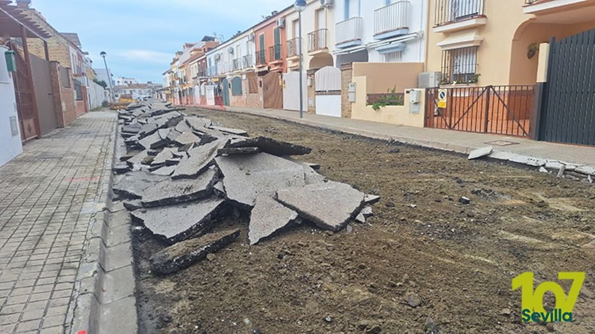 Comienza la reforma integral del segundo tramo de la calle Caleta