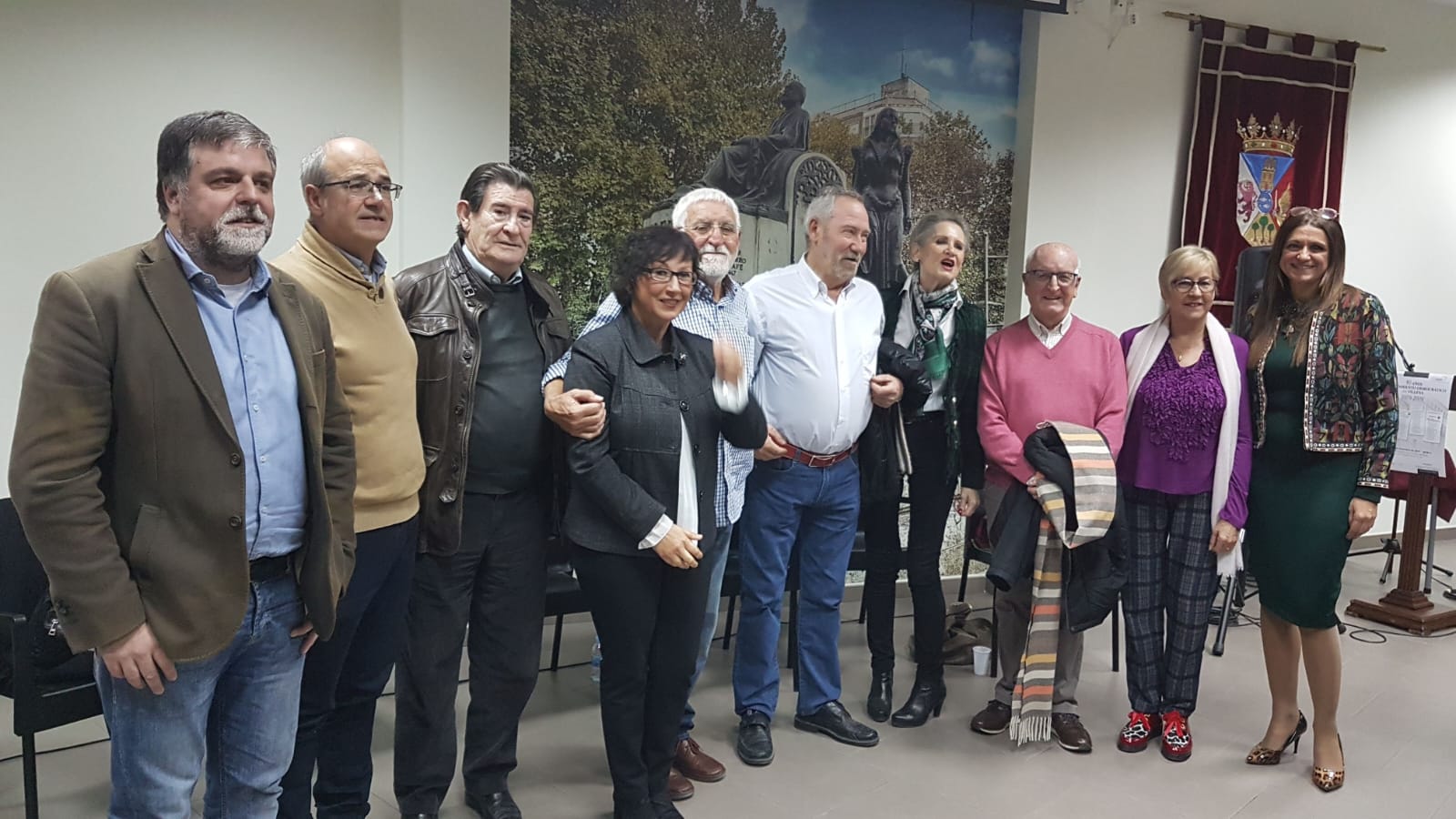 Martínez Ortega, en el centro de la fotografía