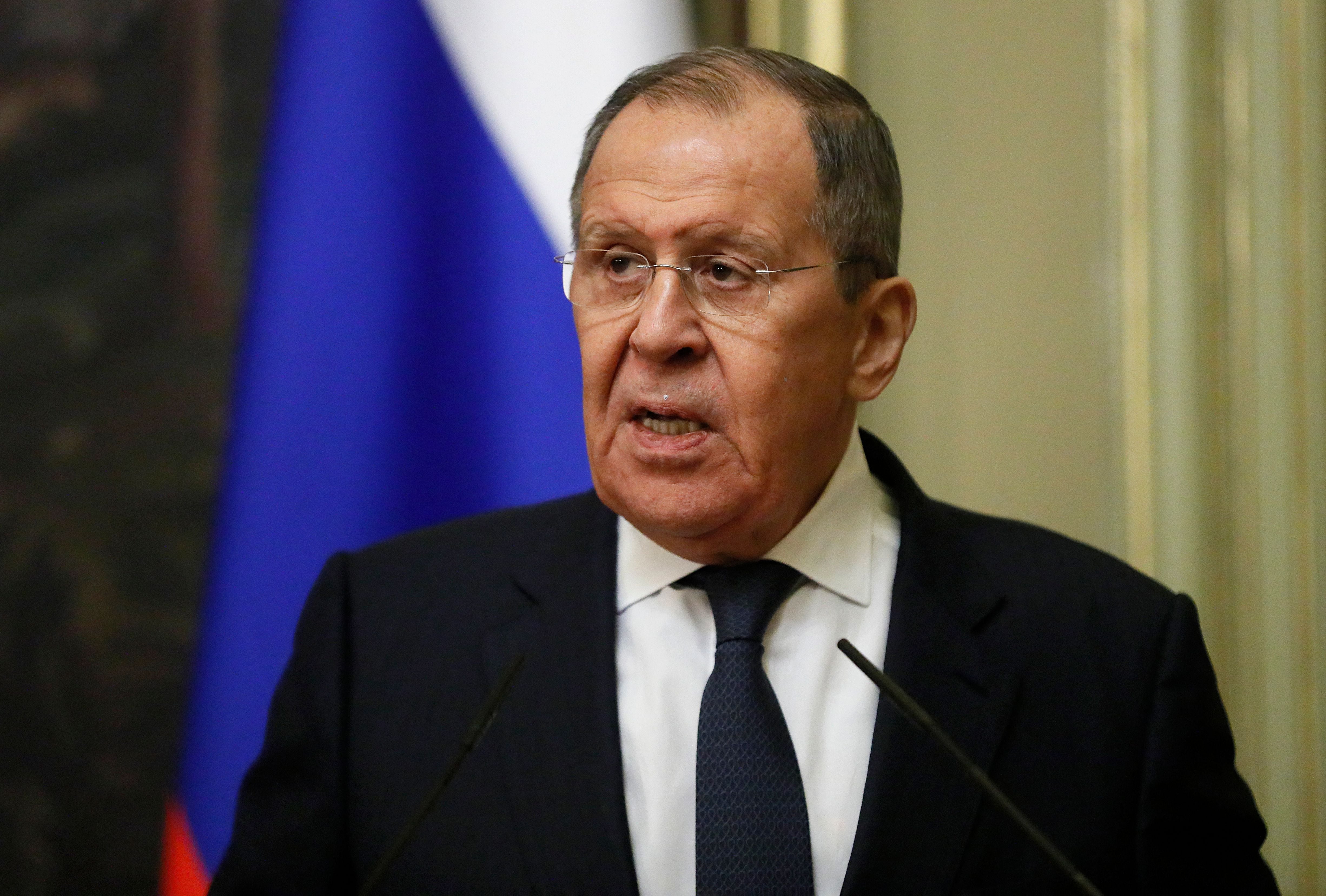 El ministro de Exteriores de Rusia, Sergei Lavrov, en la conferencia de prensa posterior a su encuentro con su homólogo de Azerbaiyán, este lunes 5 de diciembre en Moscú