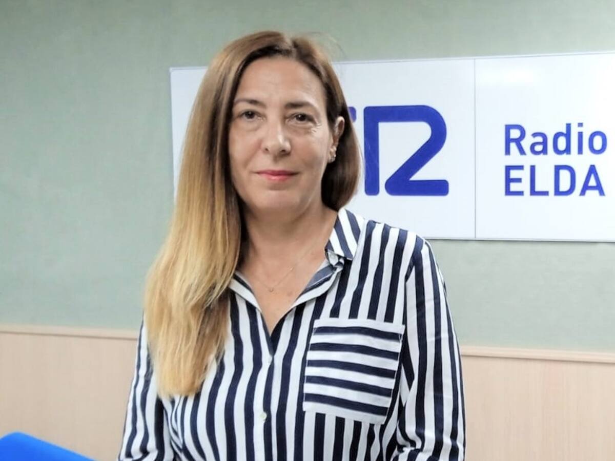 AcMAVI presenta su calendario solidario 2023 este viernes, día 18, en el Teatro Cervantes de Petrer