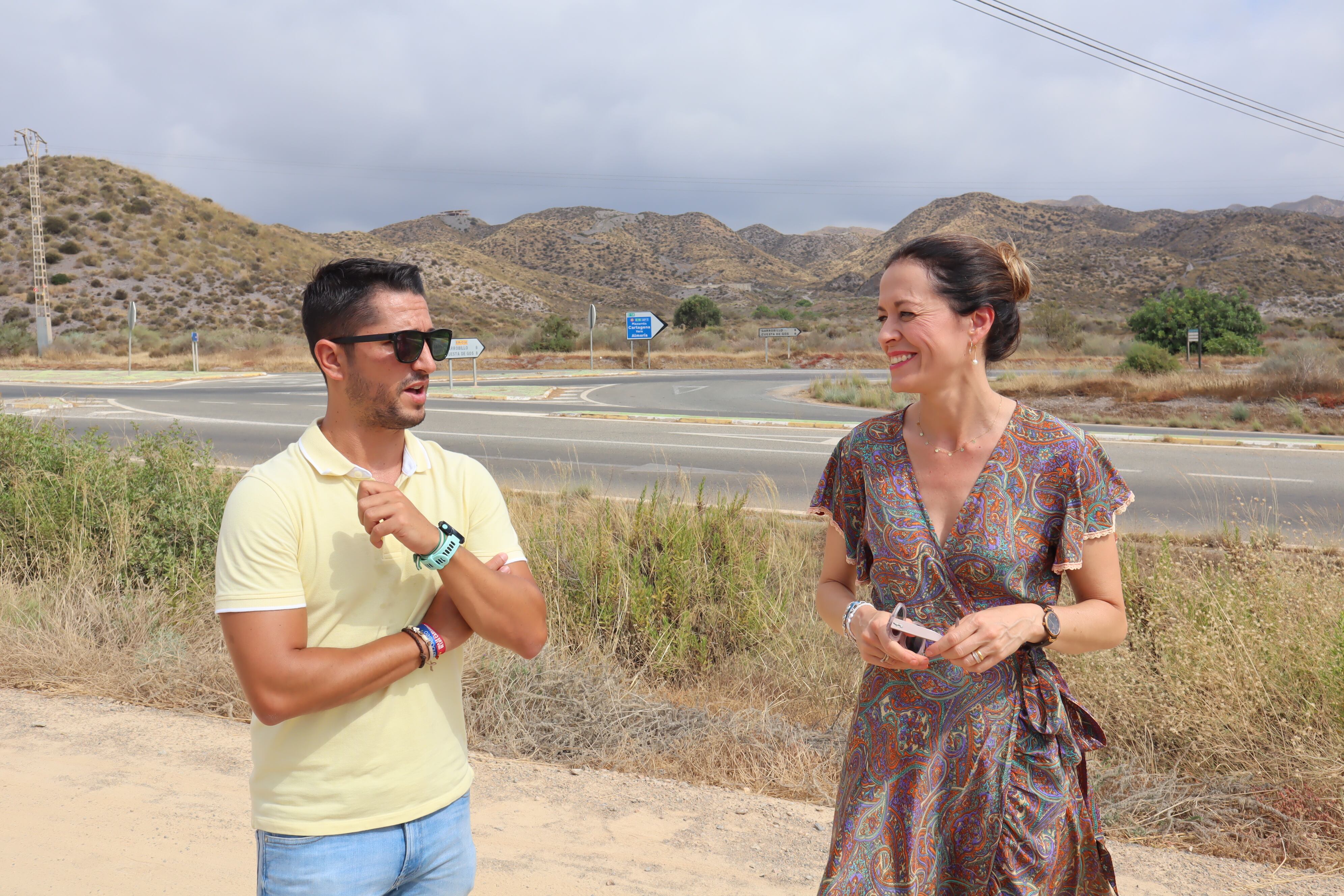 La alcaldesa de Águilas, María del Carmen Moreno y Cristóbal Casado