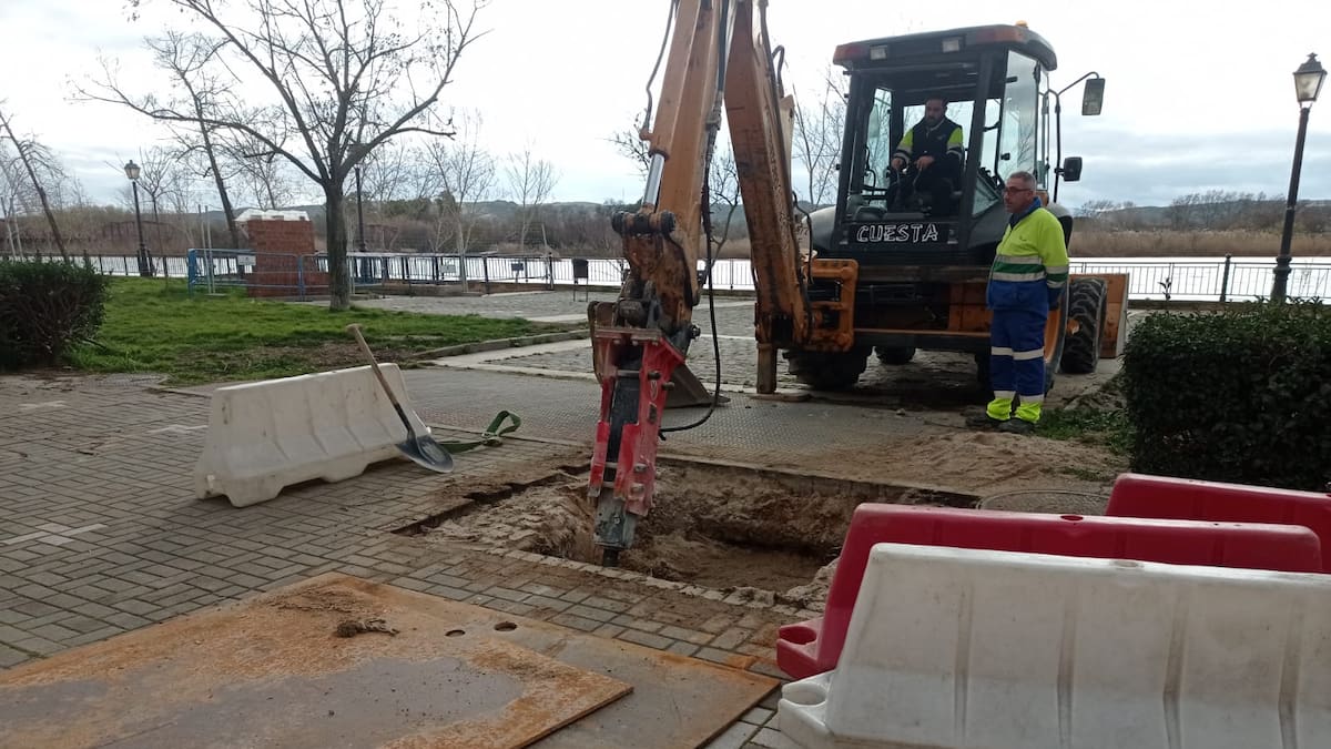 El Ayuntamiento de Talavera inspecciona el subsuelo de las zonas inundadas por posibles fisuras en los colectores