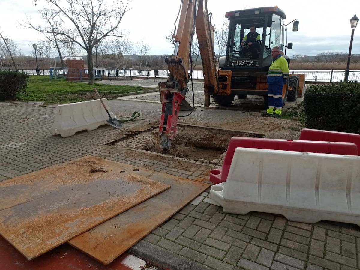 El Ayuntamiento de Talavera inspecciona el subsuelo de las zonas inundadas por posibles fisuras en los colectores
