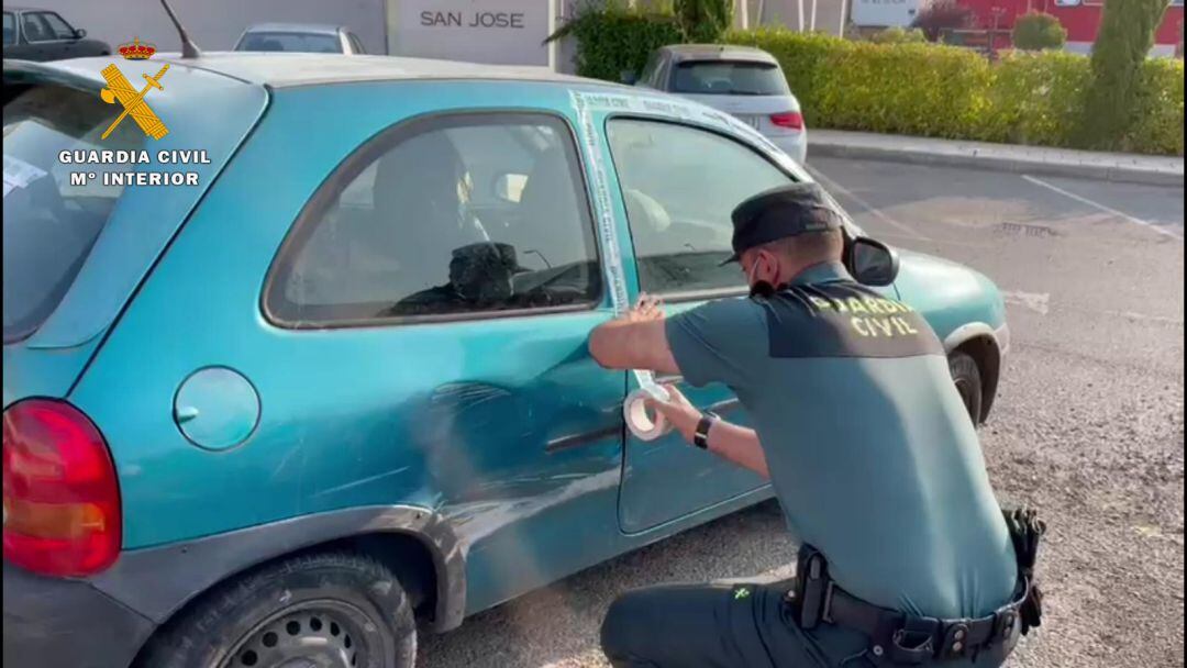 Precintado el vehículo de un octogenario sin carné de conducir en Arnedo.