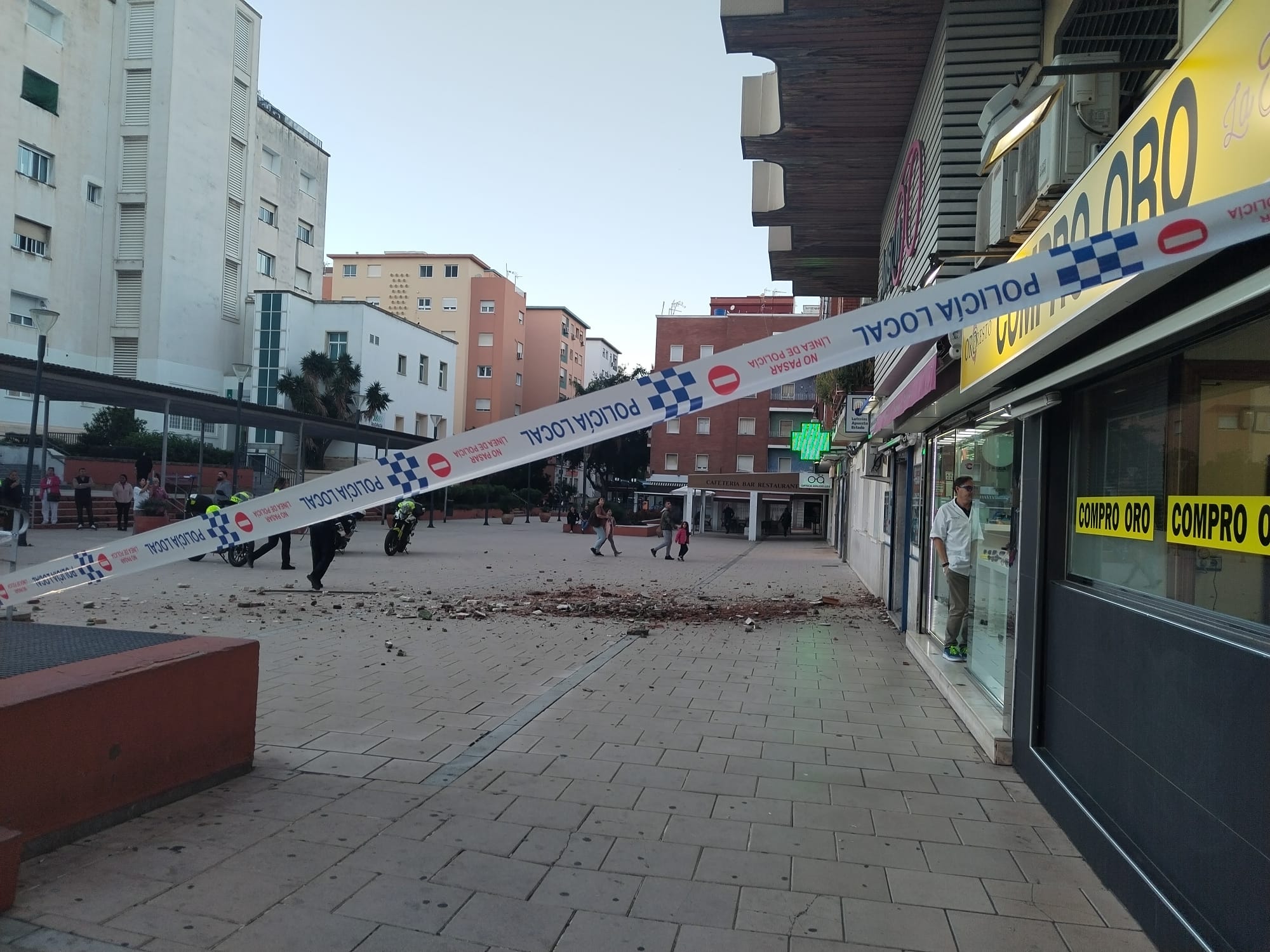 Plaza de la Mujer precintada por la Policía