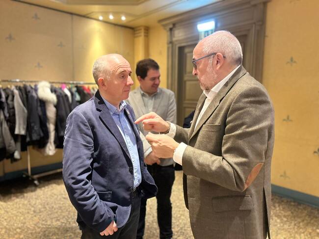 Un evento de Radio Zaragoza para analizar la situación económica de Aragón acompañados por los empresarios de la comunidad.