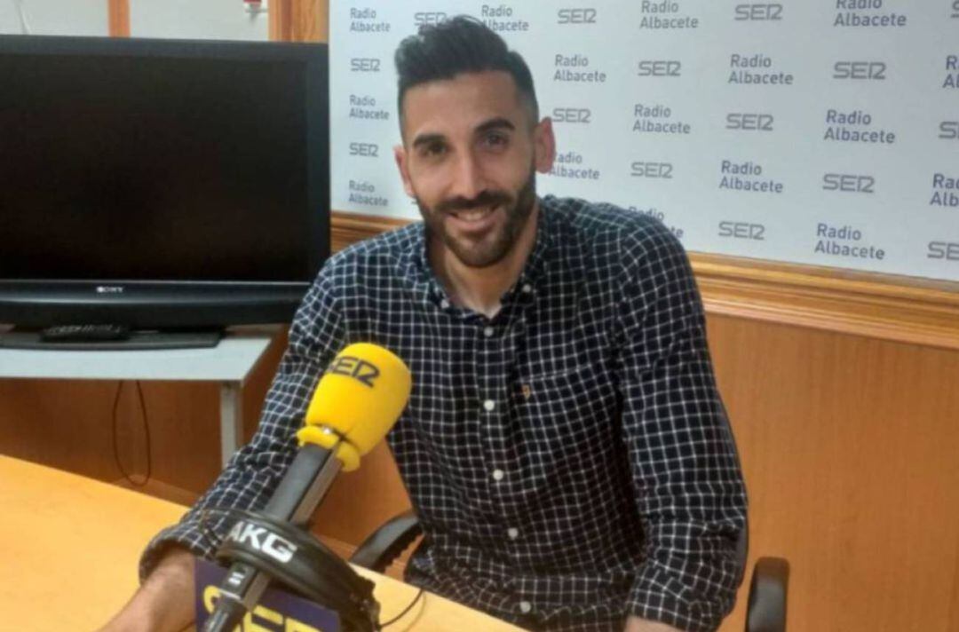 Tomeu Nadal, en los estudios de Radio Albacete