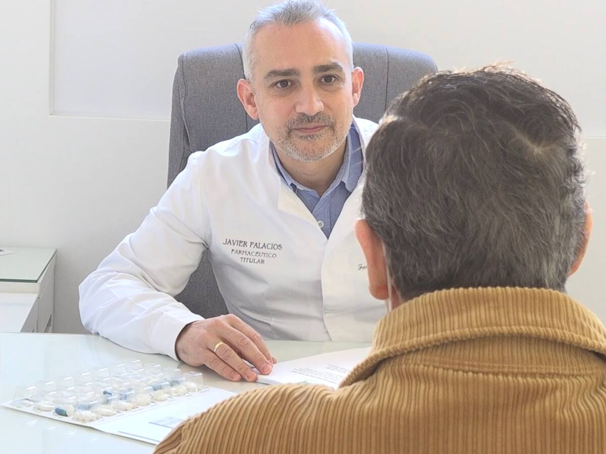 Javier Palacios, titular de la Farmacia "Pozo Ancho" de Linares.