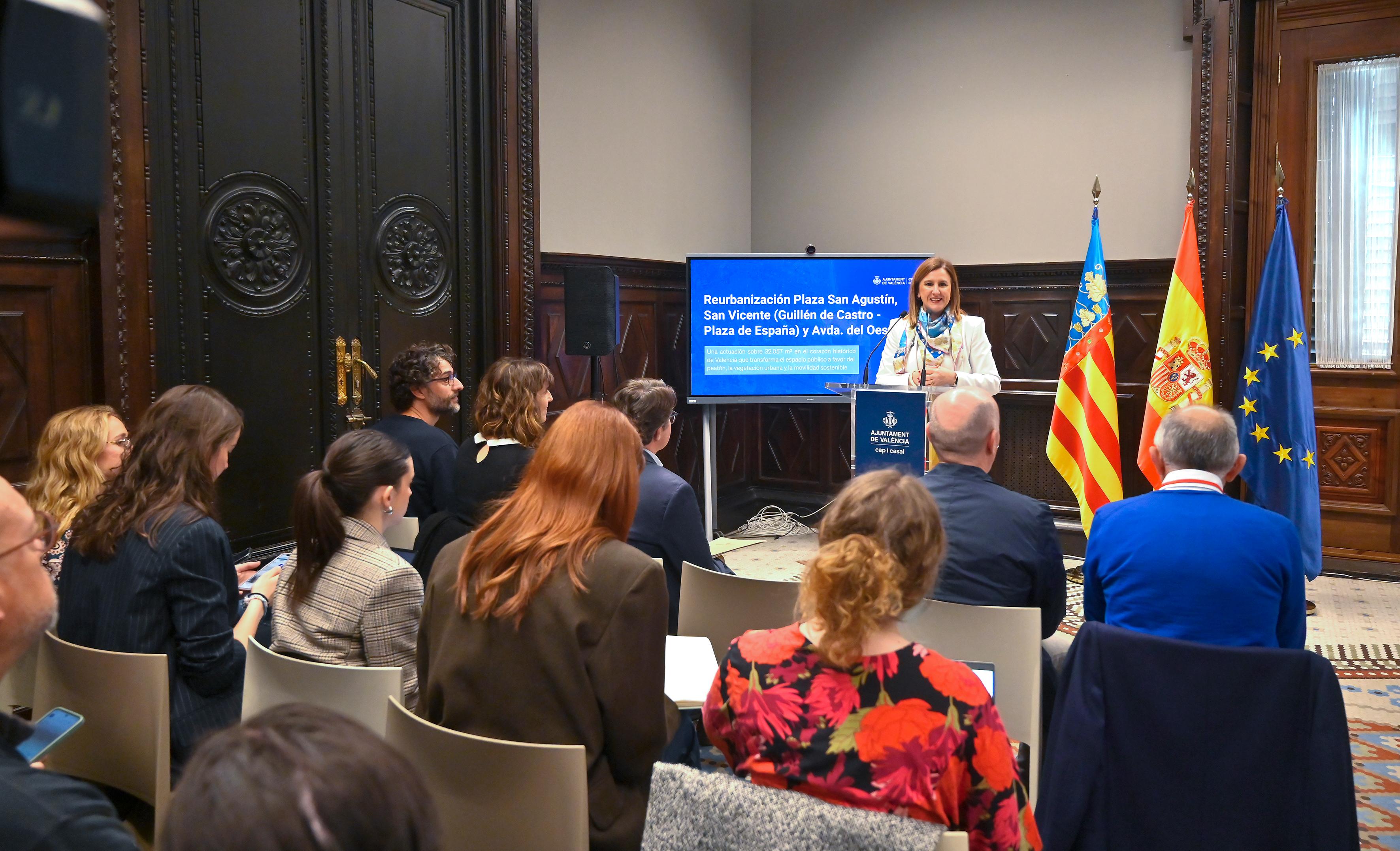 María José Catalá en la presentación de la nueva Plaza de San Agustín