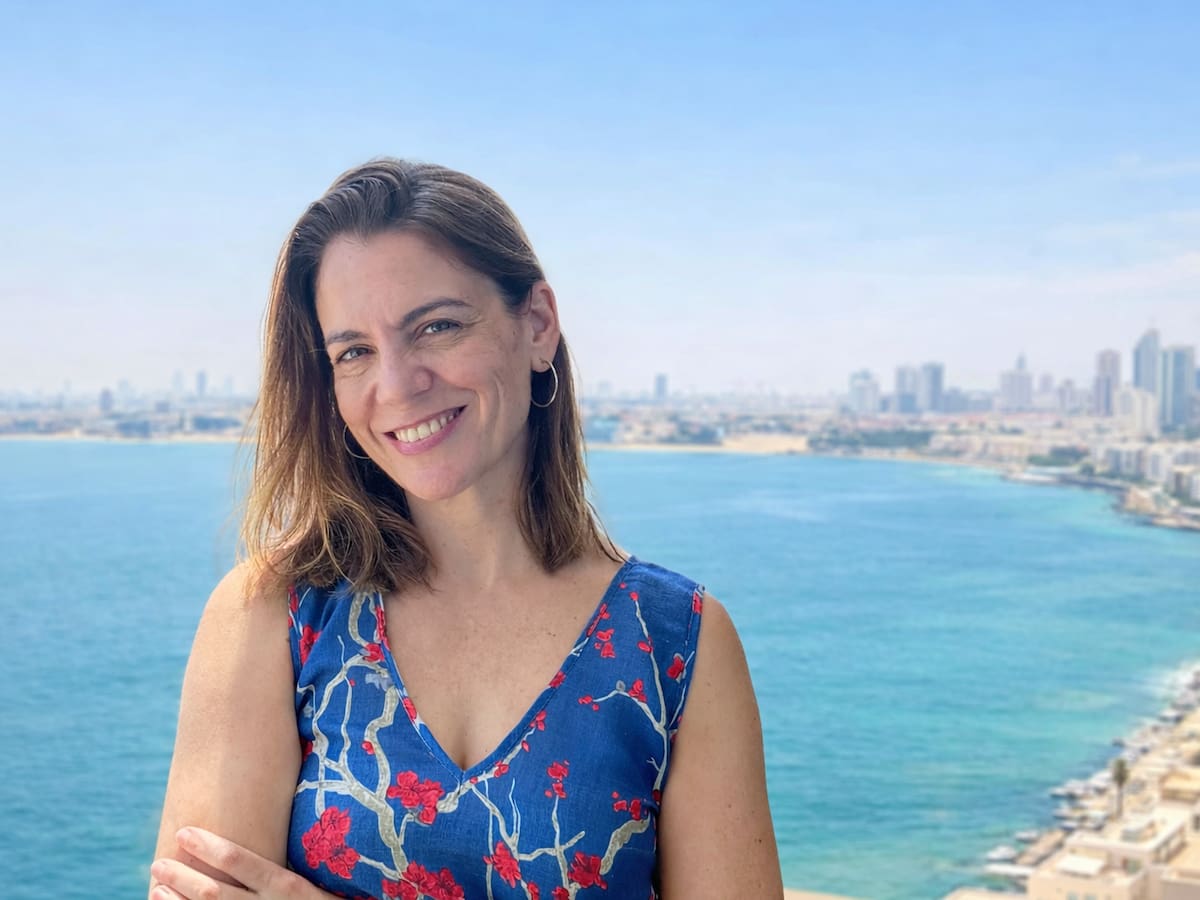 Una profesora de Cuenca sale de Baréin tras días de explosiones y miedo