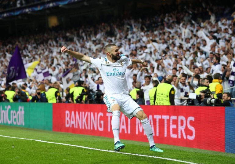 Benzema celebrando un gol esta temporada