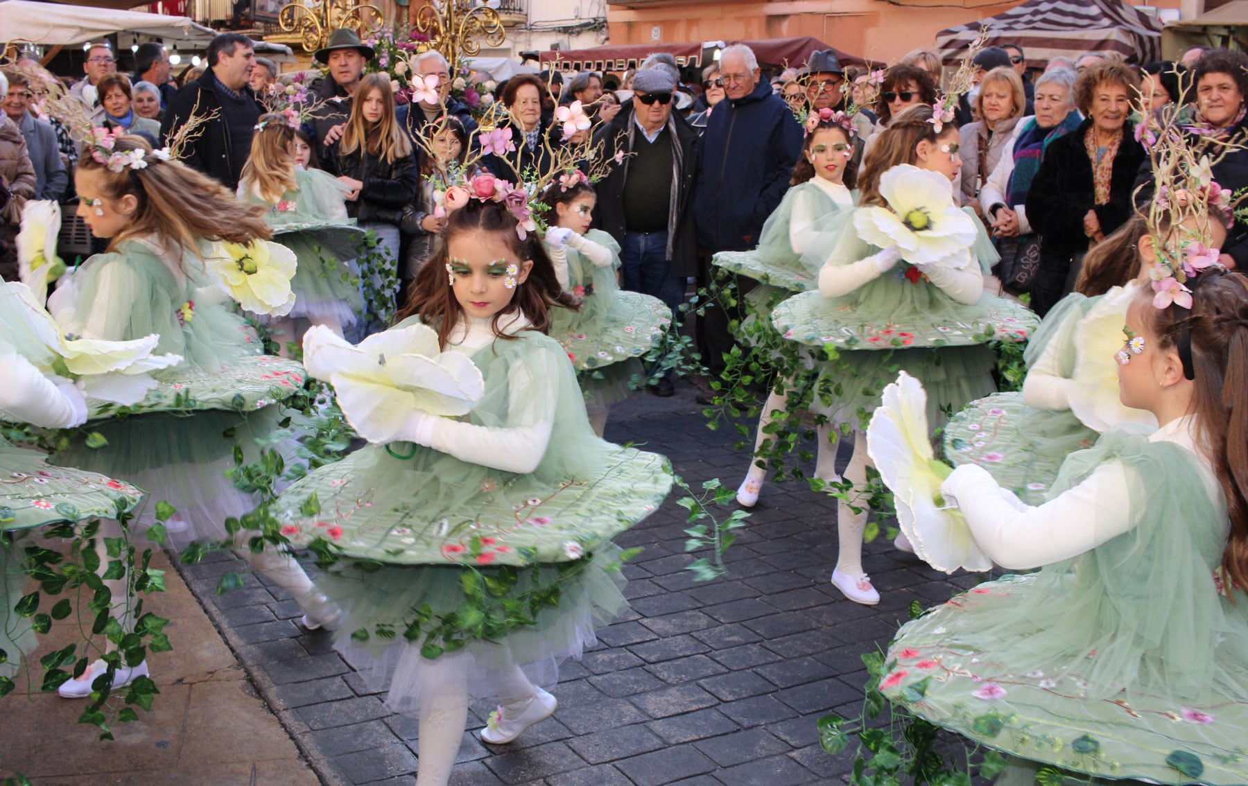 En l&#039;acte de inauguració va actuar el ballet de Mapi Moltó