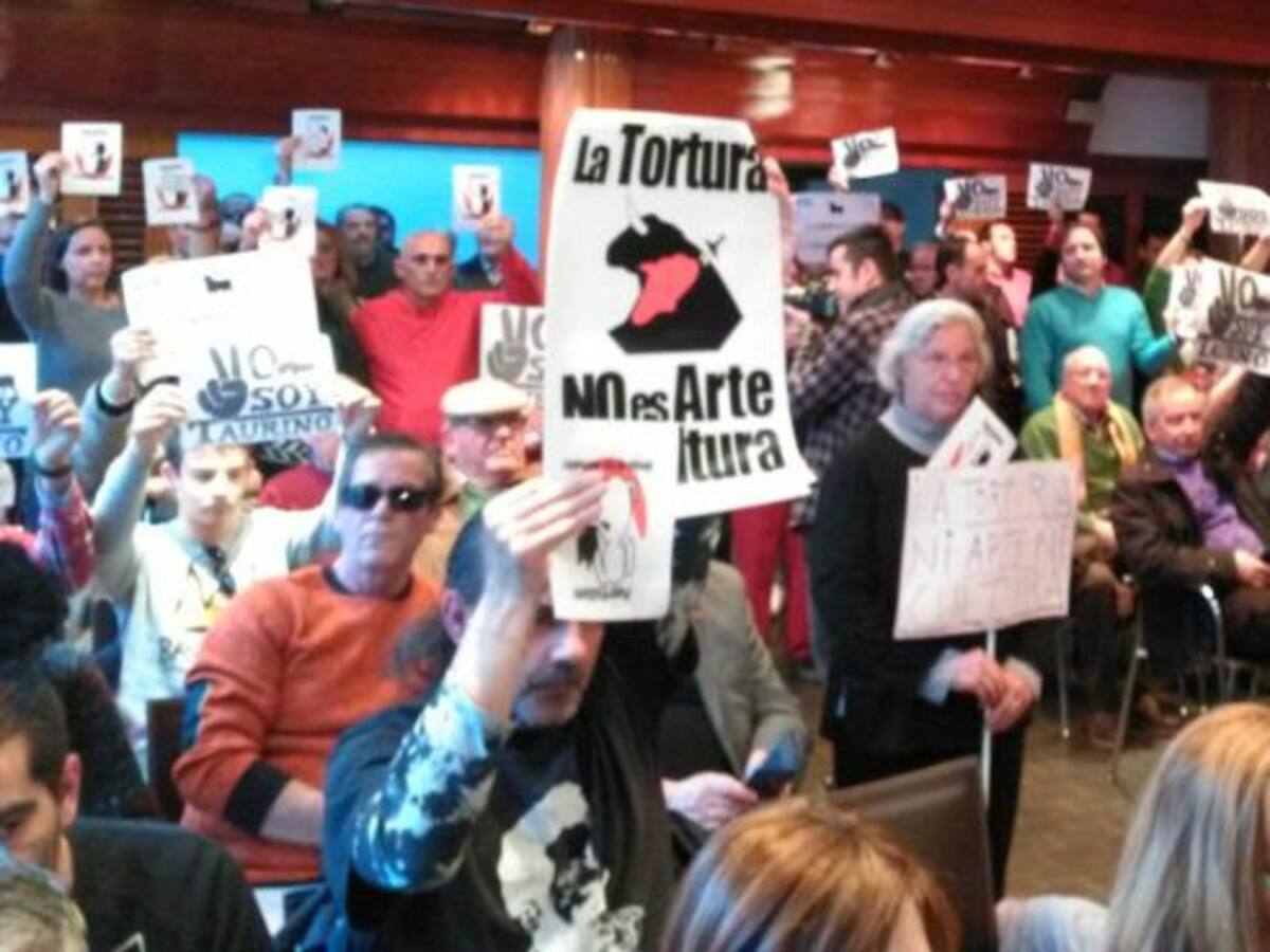 Puertollano dice NO a prohibir los toros