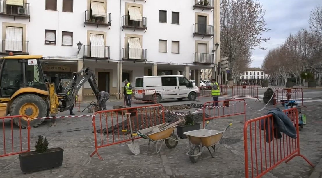 El pasado mes de enero comenzaban las catas arqueológicas para el estudio de viabilidad del aparcamiento subterráneo en el Paseo de la Constitución