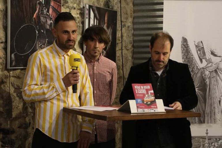 El Castillo-Faro acogió la presentación de La Ruta del Pincho.