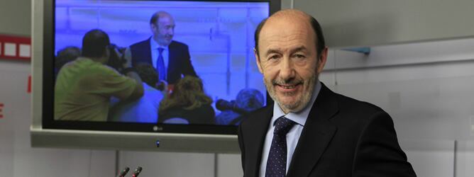 Rubalcaba durante su primera comparecencia tras el anuncio del adelanto electoral