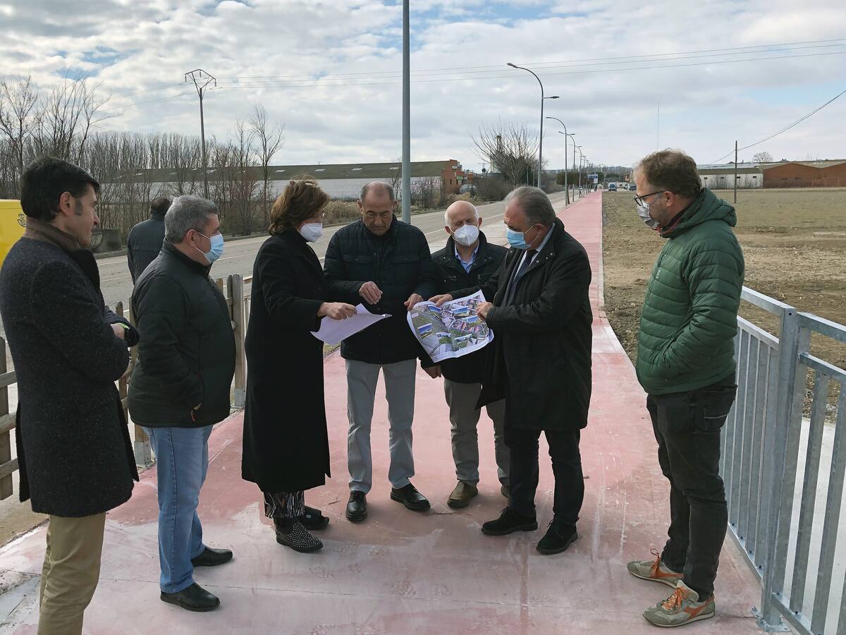 La Diputación de Palencia apoya con 77.000 € el nuevo carril bici entre Villalobón y Palencia