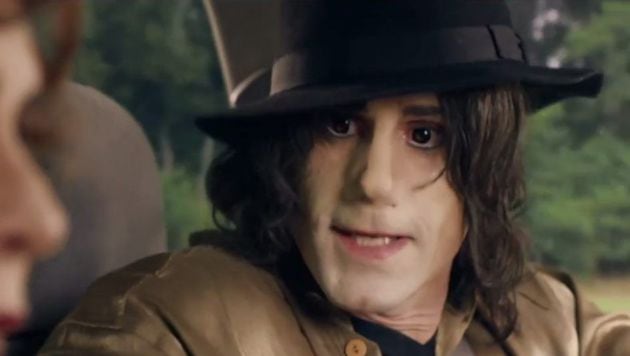 Joseph Fiennes, como Michael Jackson.