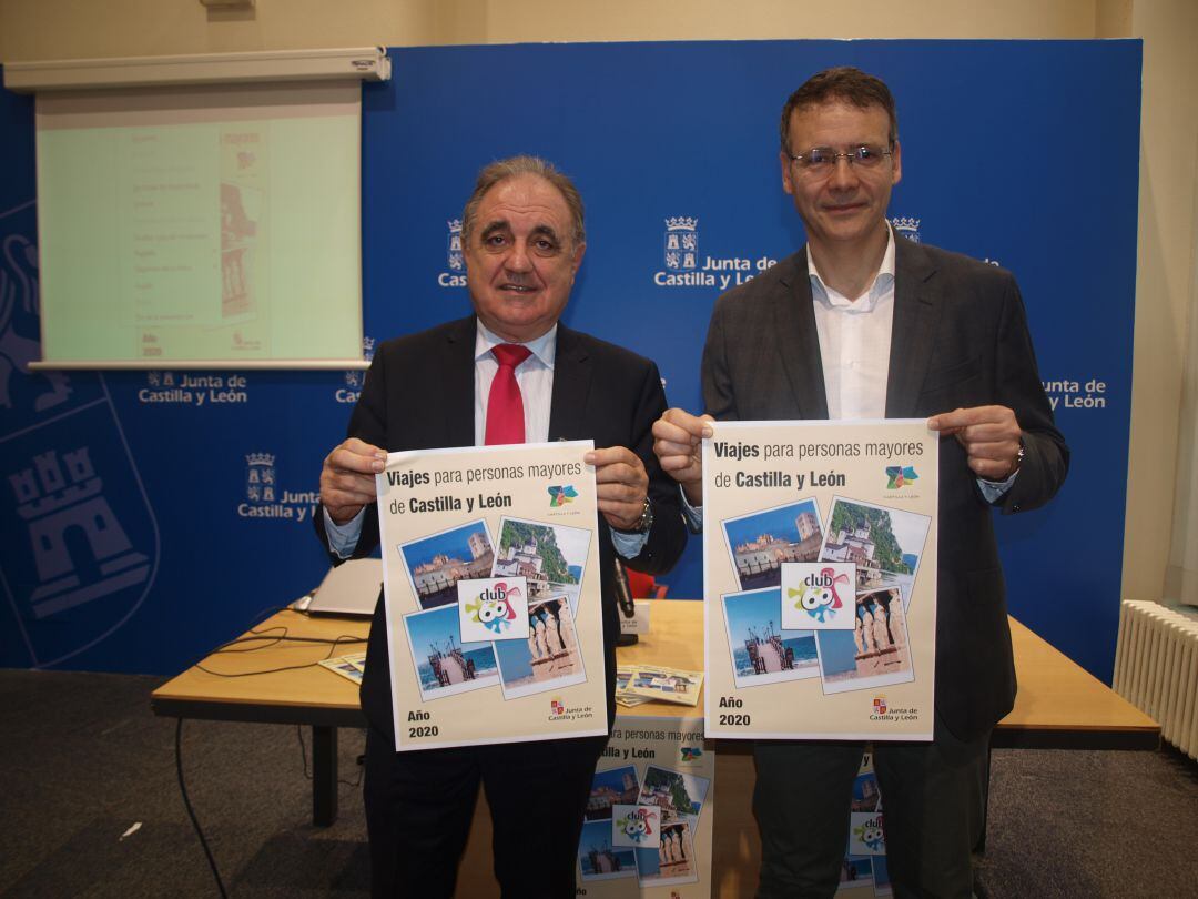 El delegado de la Junta y el gerente de Servicios Sociales de Palencia han presentado la oferta de viajes para este año