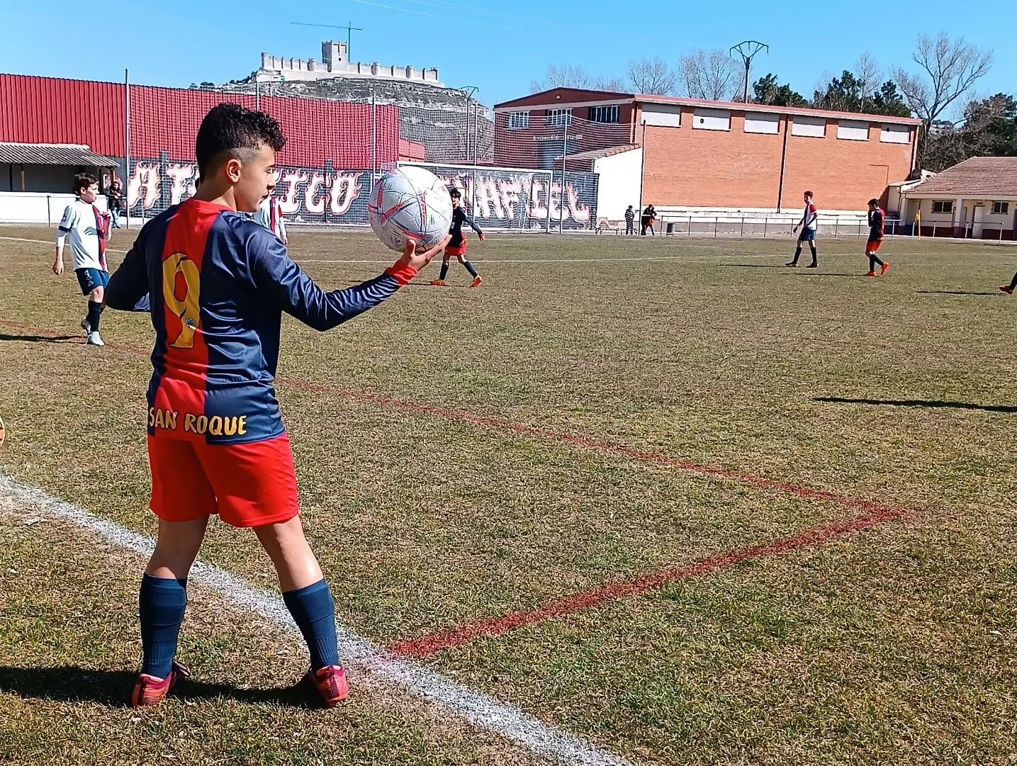 Uno de los integrantes del CD San Roque de Peñafiel durante un encuentro en La Cañada