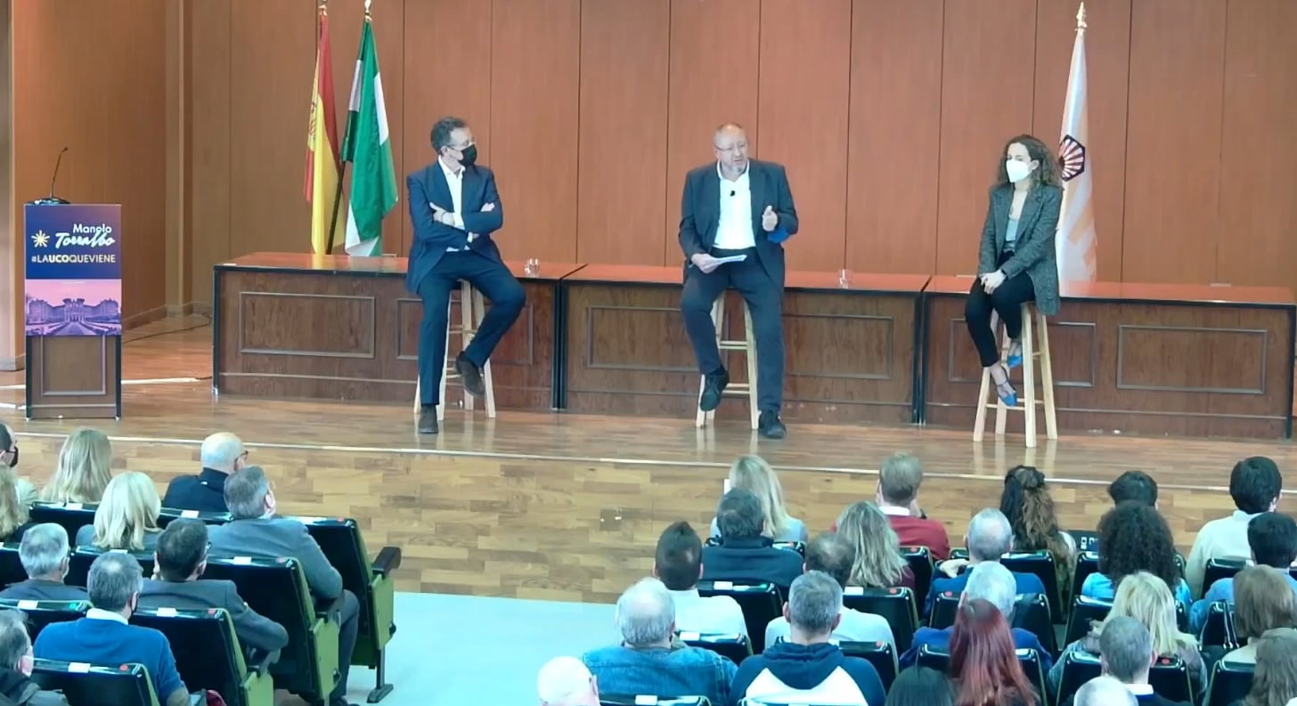 El catedrático Manuel Torralbo presenta su candidatura a rector bajo el lema #LaUCOqueviene.