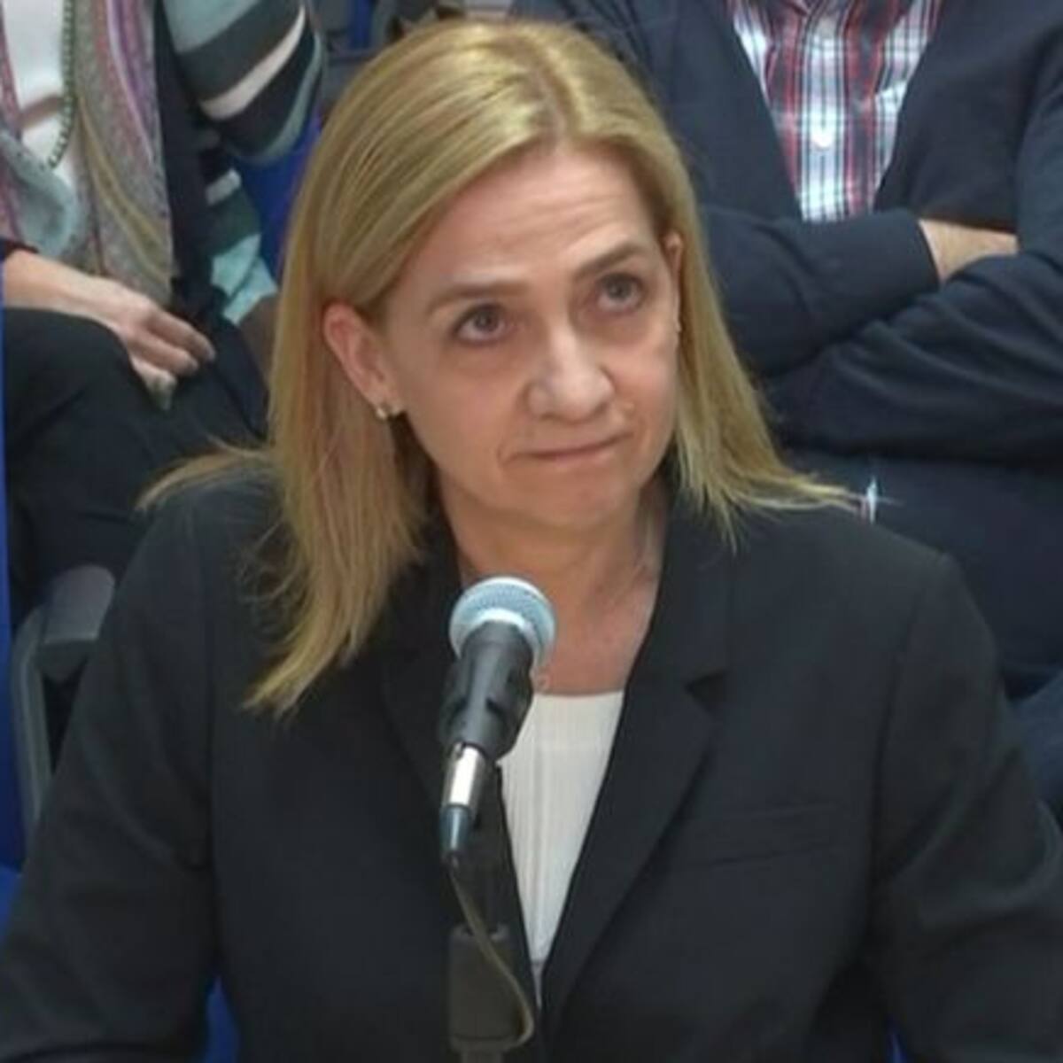 La Infanta se desvincula de Aizóon y confía en la inocencia de su marido