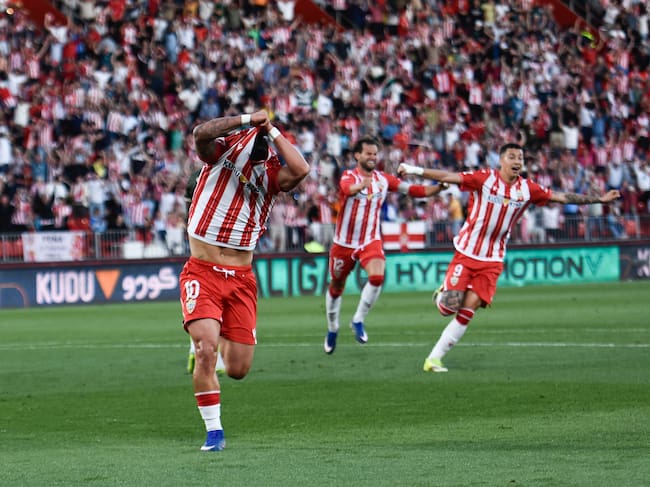 Nico Melamed celebra a lo grande el gol de la victoria ante el Leganés.
