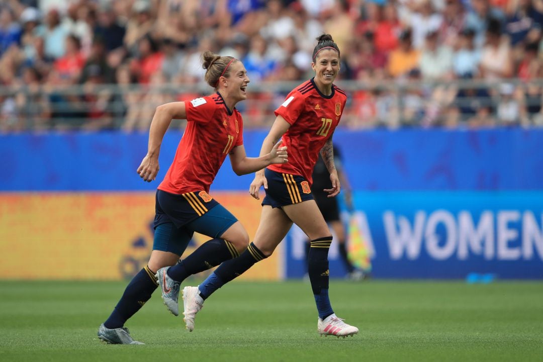 Jennifer Hermoso y Alexia Putellas, en un partido con la selección española