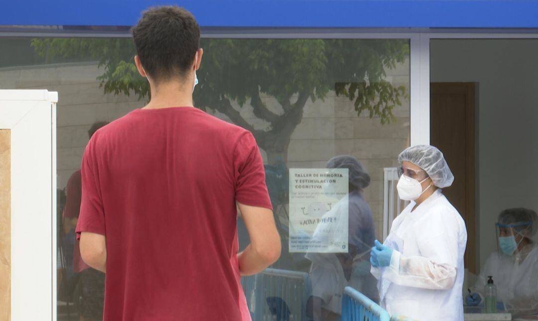 Los últimos contagios se producen en el ámbito social