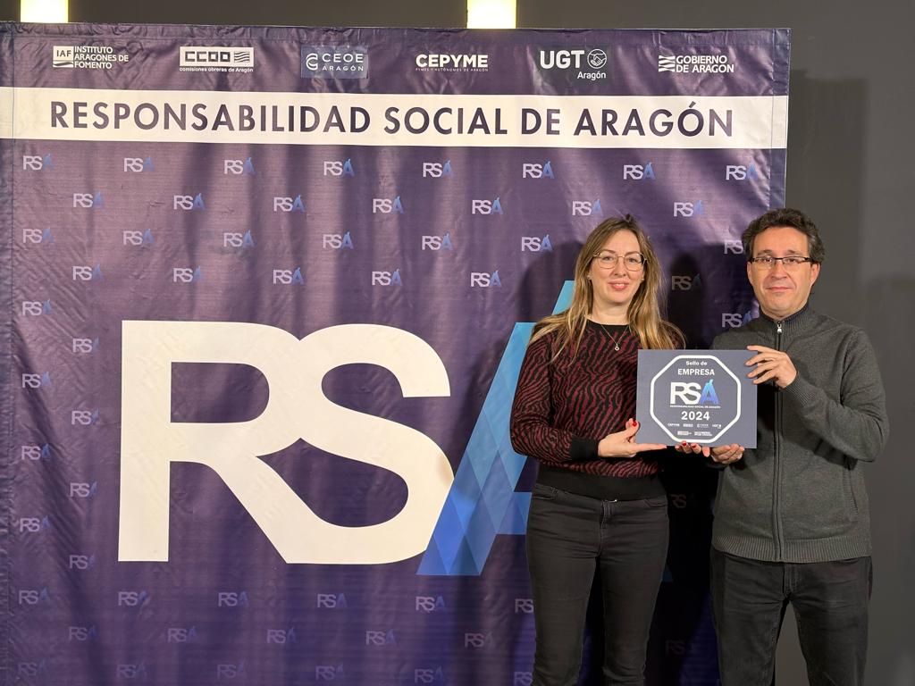 Momento de la entrega del reconocimiento