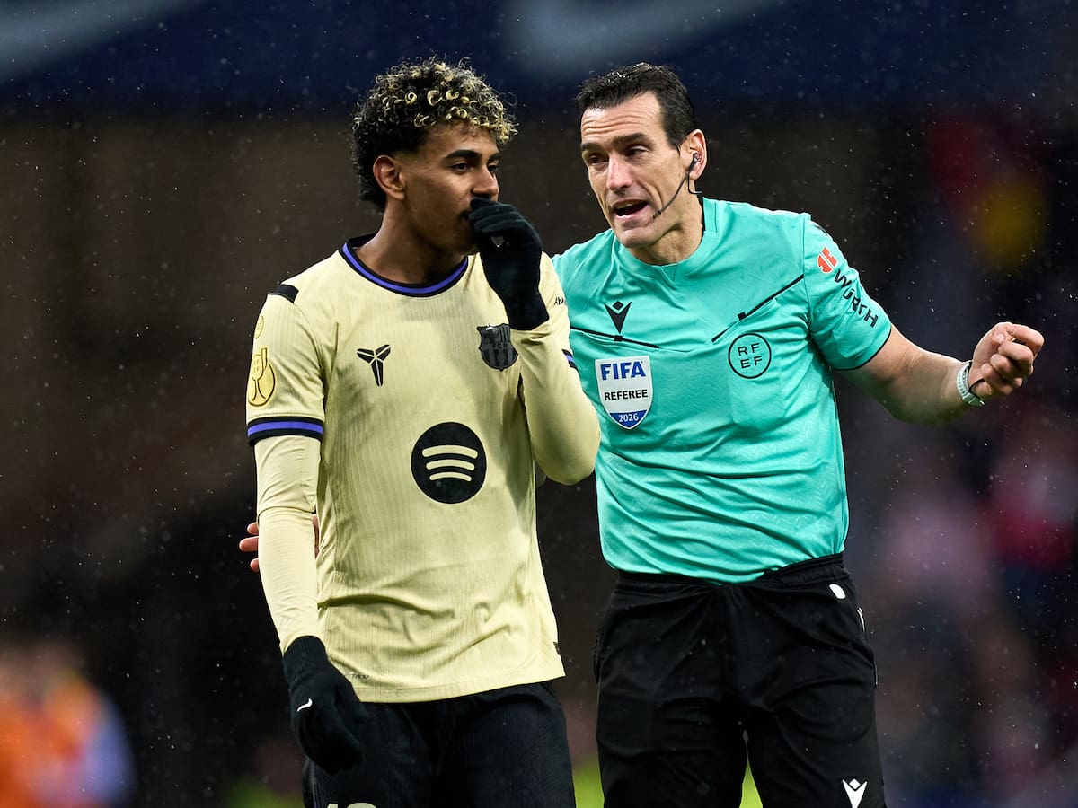 El fallo del semiautomático en el gol de Cubarsí pone al arbitraje español en duda: "Me pareció una excusa de pobreza y sin recursos"