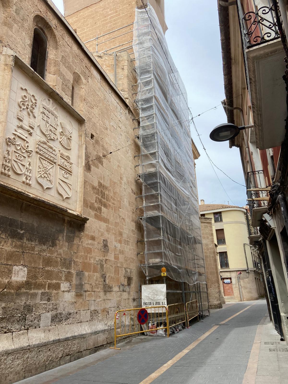 Andamios en la Iglesia de Santiago