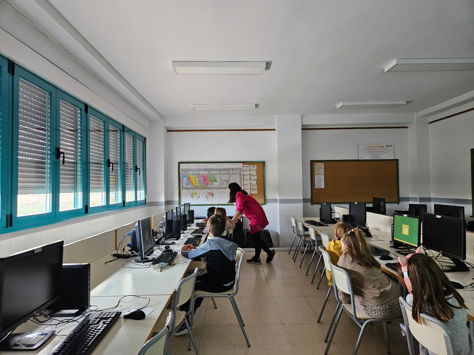 Alumnos de 1º de Beneixama, en clase