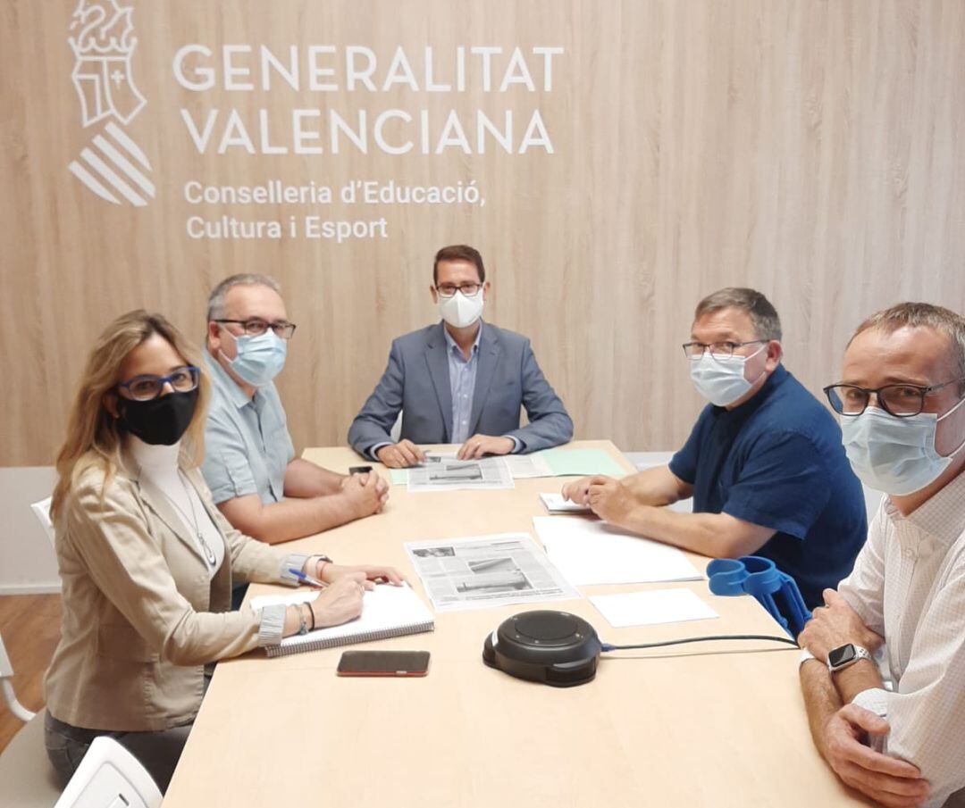 Reunión entre la Conselleria Educació y Ajuntament Villalonga