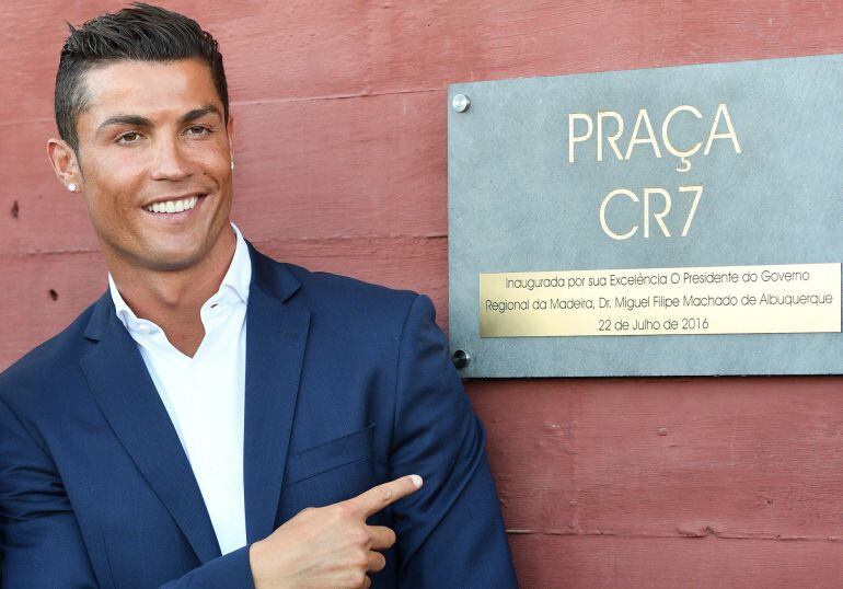 Crisitiano Ronaldo en la inaguraciónde su hotel 