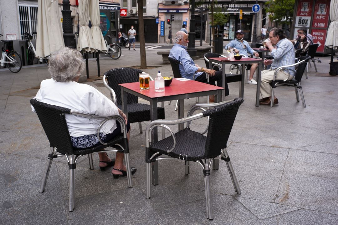 Imagen de archivo de una terraza en Madrid.