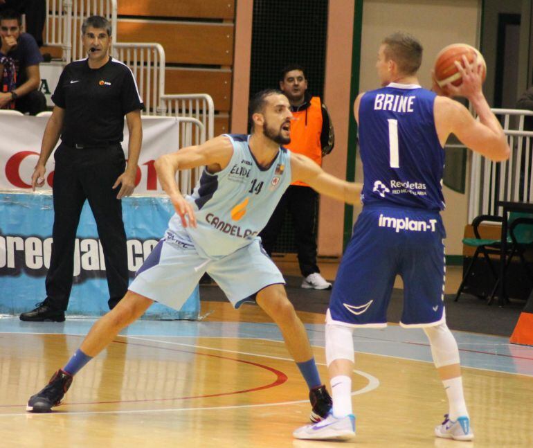 Salva Arco en el encuentro ante Burgos