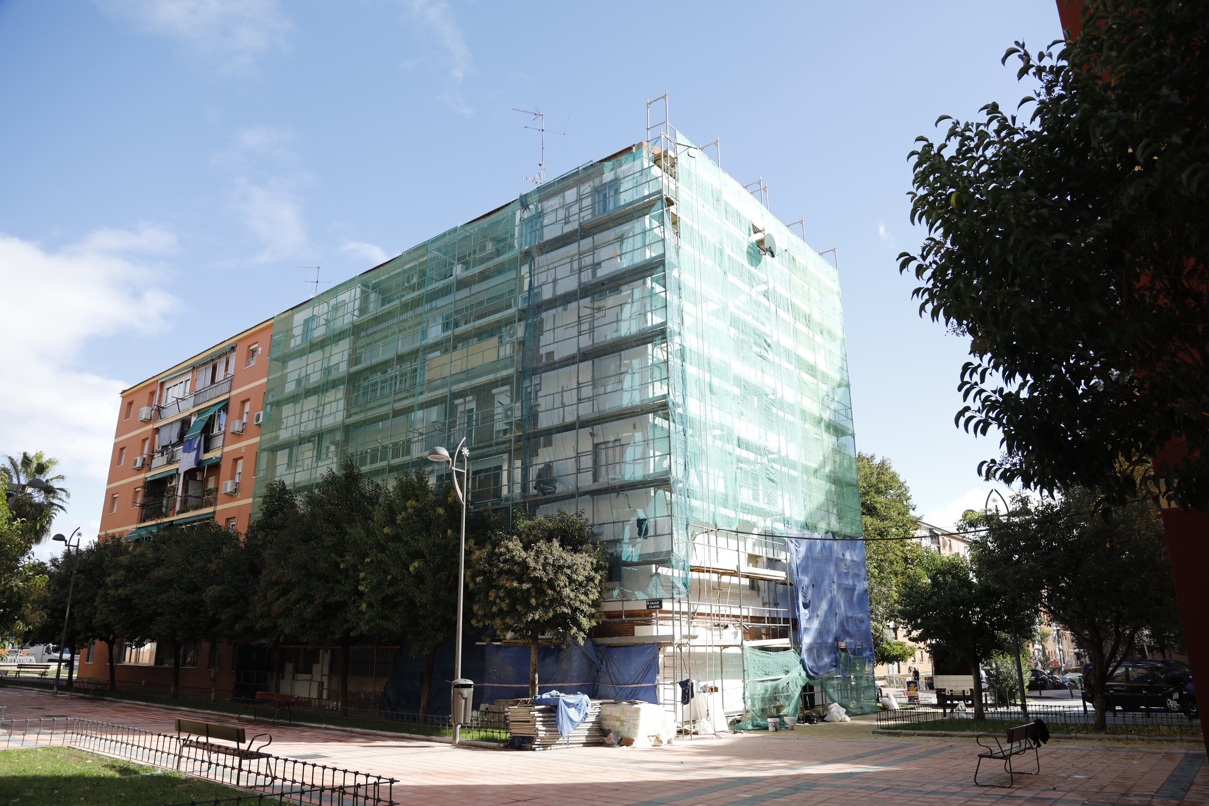 Un edificio en rehabilitación en Getafe