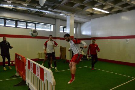 La Cultural entrenó hoy bajo techo