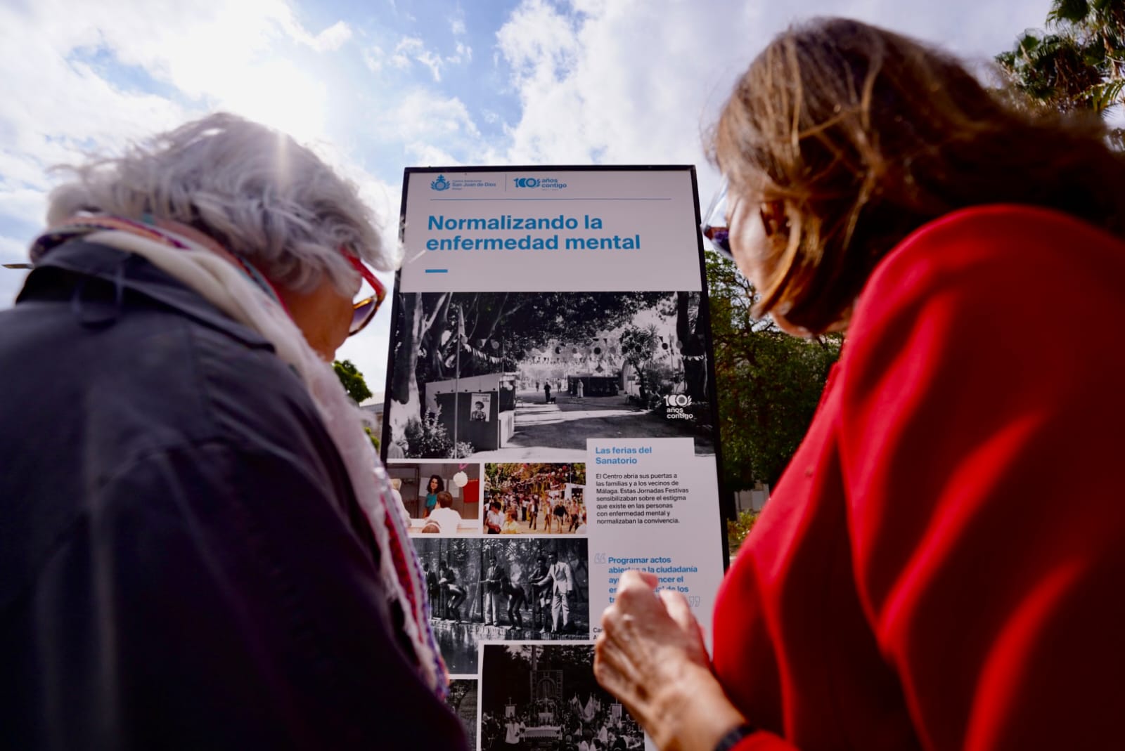 Exposición  ‘100 años contigo, cuidando de la Salud Mental’ en calle Alcazabilla