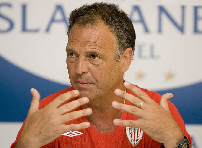 Joaquín Caparrós, durante una rueda de prensa