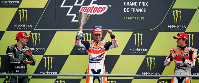 El podio de Moto GP en el G.P. de Francia formado por Marc Márquez (3), Cal Crutchlow (2) y Dani Pedrosa (1).